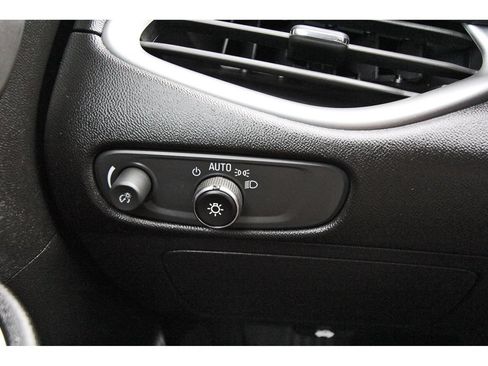 Used 2024 Chevrolet Malibu RS FWD image 19