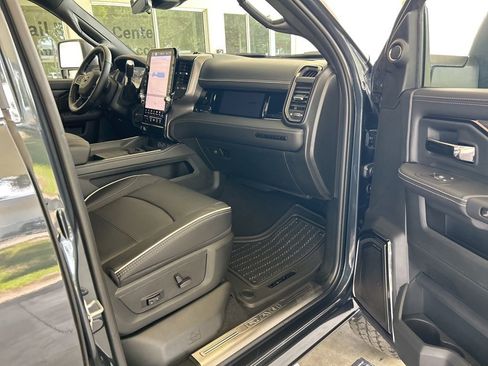 New 2025 RAM 2500 Limited image 31