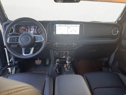 Used 2024 Jeep Wrangler Sahara w/ Technology Group image 10