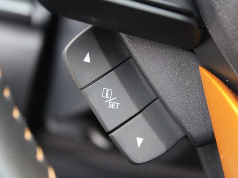 Certified 2025 Subaru Forester Wilderness image 15