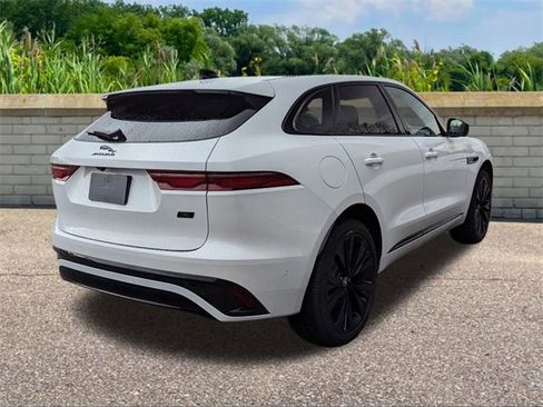 New 2026 Jaguar F-PACE R-Dynamic S image 4