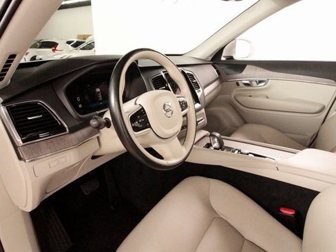 Used 2023 Volvo XC90 T8 Plus w/ Protection Package Premier image 34