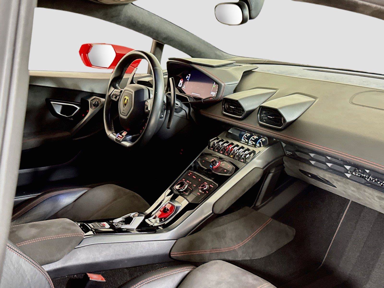 Used 2016 Lamborghini Huracan LP 580-2 RWD image 29