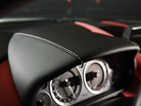 Used 2013 Aston Martin V8 Vantage Coupe image 16