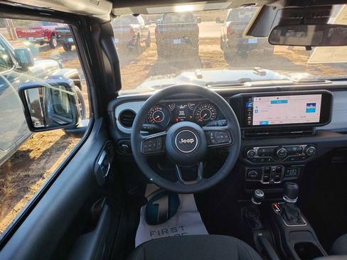 New 2026 Jeep Gladiator Sport image 16