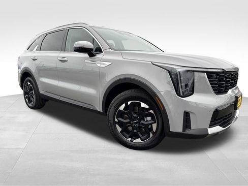 New 2026 Kia Sorento S image 1