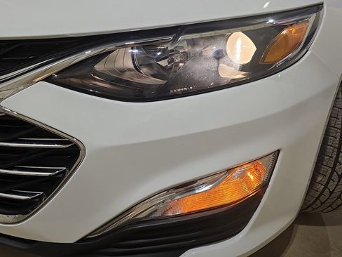 Used 2022 Chevrolet Malibu LS image 31