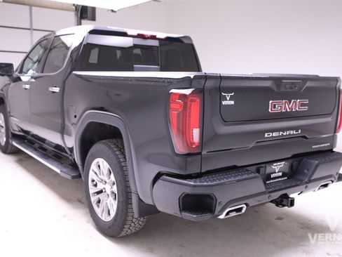 New 2026 GMC Sierra 1500 Denali w/ Technology Package image 3