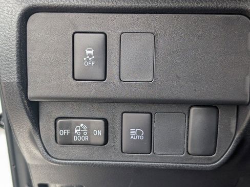 Used 2023 Toyota Tacoma SR image 22