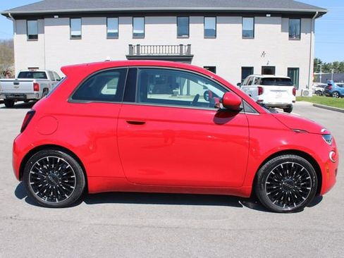 Used 2024 FIAT 500 e (RED) image 6
