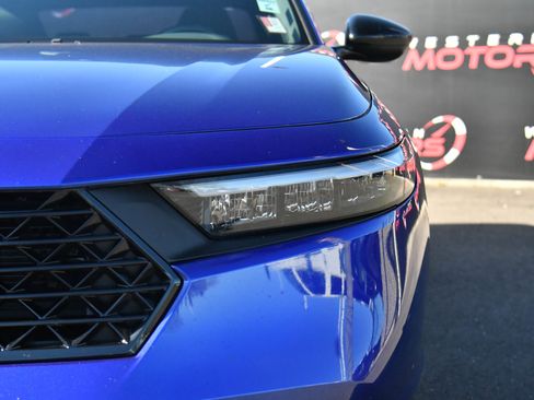 Used 2023 Honda Accord Sport image 11