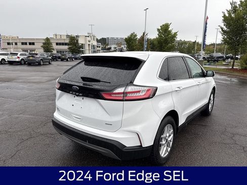 Used 2024 Ford Edge SEL image 7