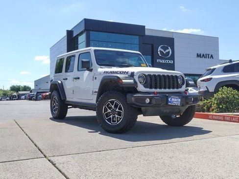 Used 2025 Jeep Wrangler Unlimited Rubicon AWD/4WD image 1