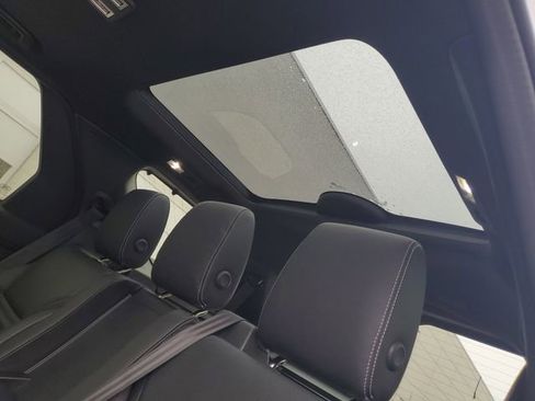 New 2026 Land Rover Discovery S AWD/4WD image 14
