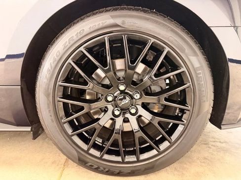 Used 2021 Ford Mustang GT Premium w/ GT Performance Package RWD image 10