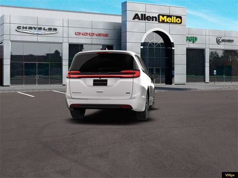 New 2026 Chrysler Pacifica Select image 14