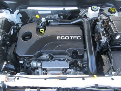 Used 2022 Chevrolet Equinox LS w/ LS Convenience Package image 23