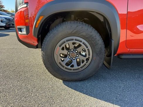 New 2025 Nissan Frontier PRO-4X image 9