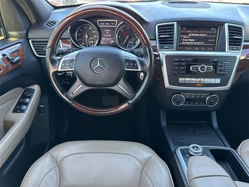 Used 2012 Mercedes-Benz ML 350 BlueTEC 4MATIC image 22