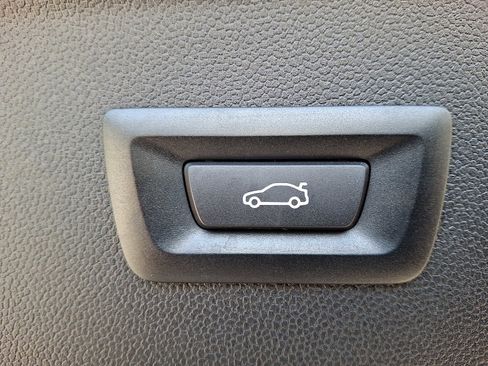 Used 2025 BMW iX M60 image 29