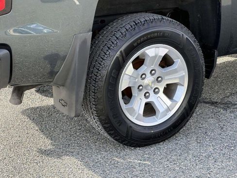 Used 2018 Chevrolet Silverado 1500 LT w/ All Star Edition image 10