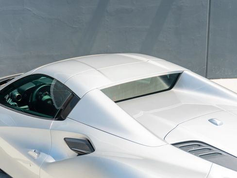 Used 2022 Ferrari F8 Tributo RWD image 50