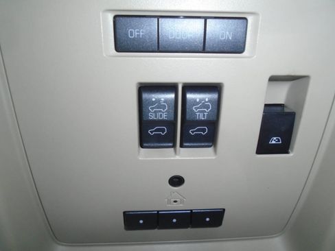 Used 2018 GMC Sierra 1500 Denali w/ Denali Ultimate Package image 58