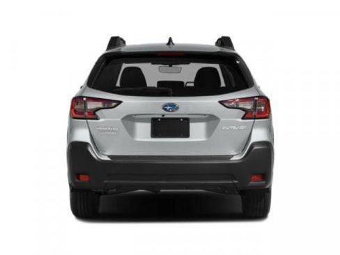 Used 2023 Subaru Outback Premium image 8