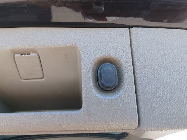 Used 2018 Chevrolet Suburban Premier AWD/4WD image 37