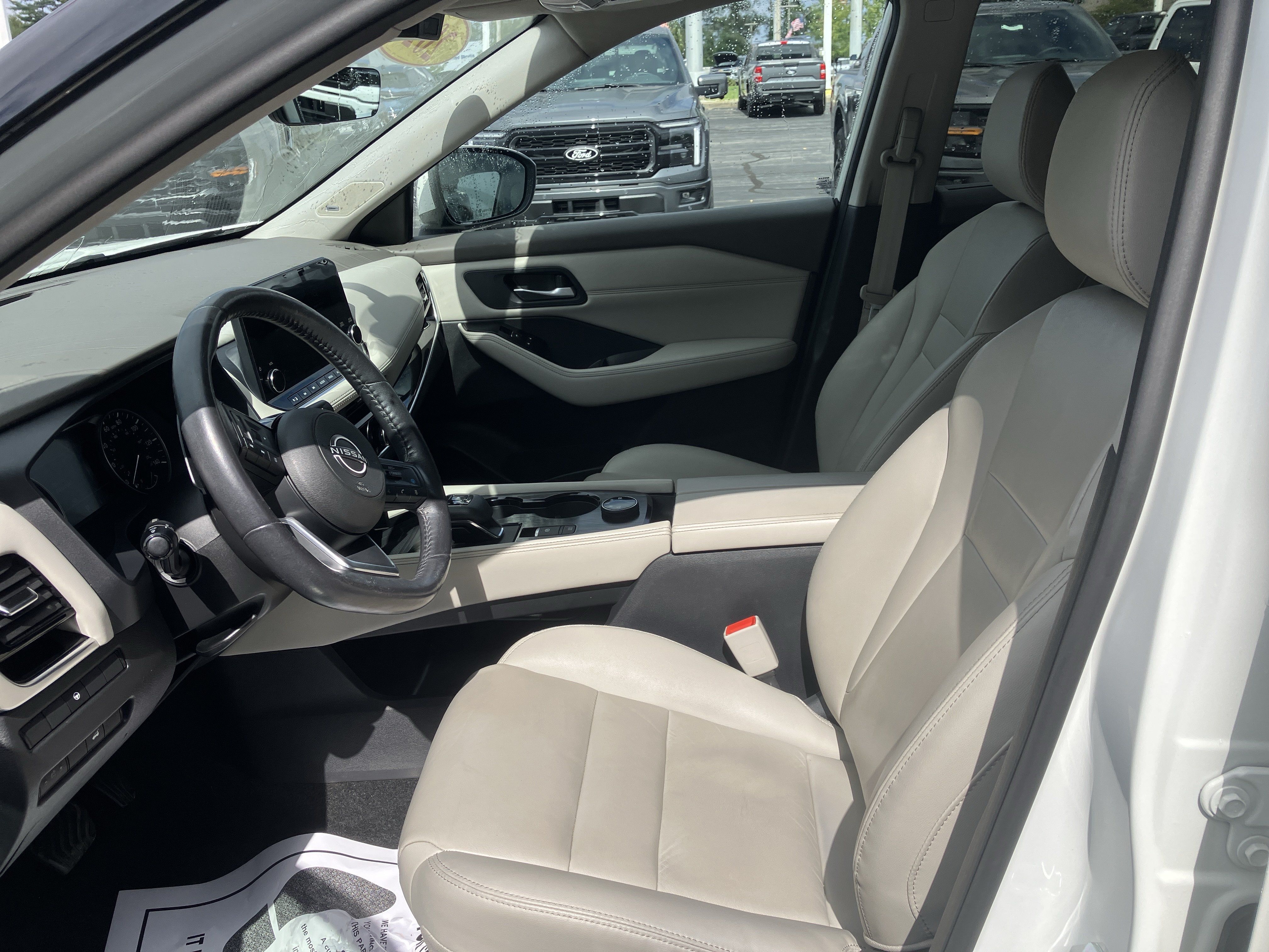 Used 2023 Nissan Rogue SL w/ SL Premium Package AWD/4WD image 18