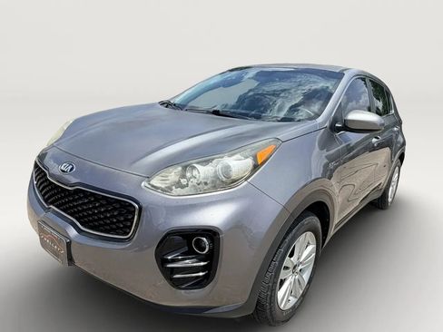 Used 2017 Kia Sportage LX AWD/4WD image 4