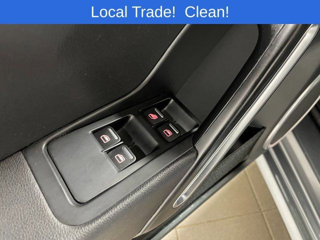 Used 2019 Volkswagen Beetle 2.0T S FWD image 24