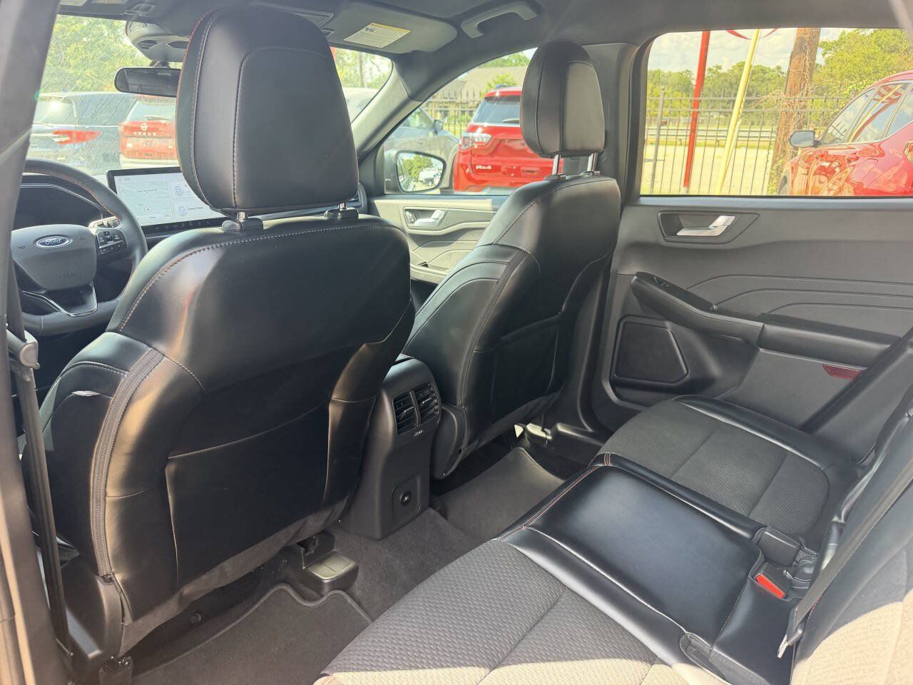 Used 2024 Ford Escape ST-Line w/ Tech Pack #1 FWD image 18