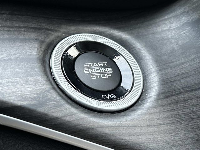Used 2023 Jeep Grand Cherokee Limited AWD/4WD image 24