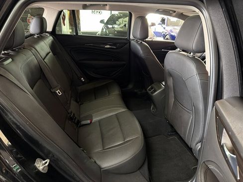 Used 2019 Buick Regal Essence w/ Driver Confidence Package I image 25