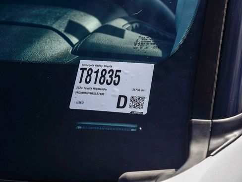 Used 2024 Toyota Highlander Limited image 33