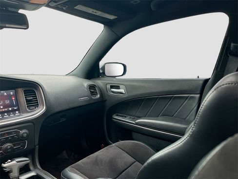 Used 2017 Dodge Charger R/T Scat Pack w/ Technology Group image 24