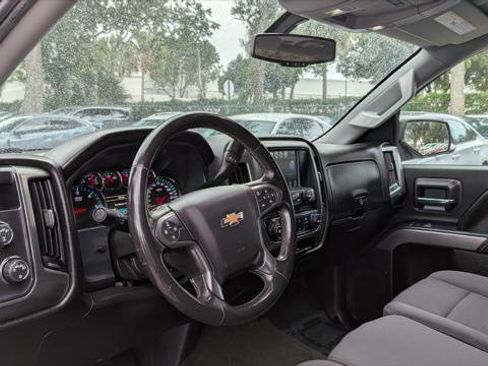 Used 2018 Chevrolet Silverado 1500 LT image 24
