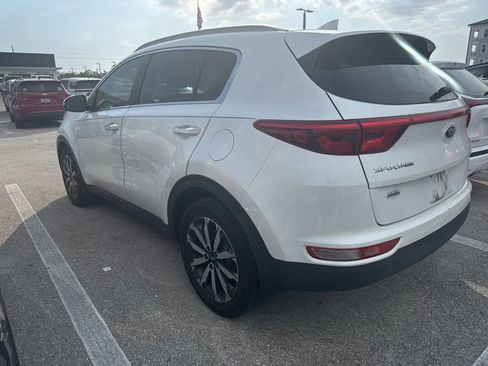 Certified 2019 Kia Sportage EX image 4