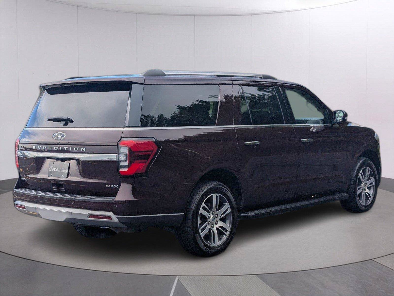 Used 2024 Ford Expedition Max Limited AWD/4WD image 5