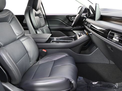 New 2026 Lincoln Aviator Reserve image 16