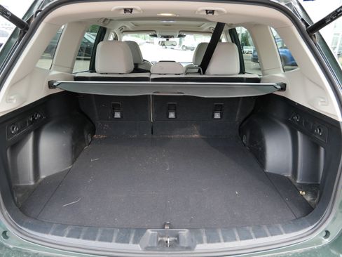 Used 2022 Subaru Forester Premium AWD/4WD image 18