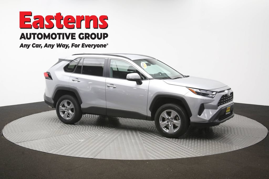 Used 2024 Toyota RAV4 XLE AWD/4WD image 46