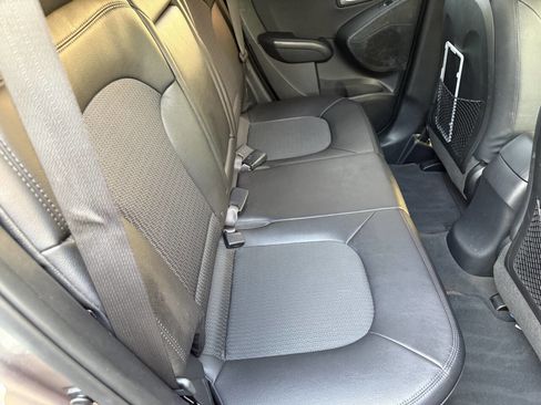 Used 2013 Hyundai Tucson GLS image 13