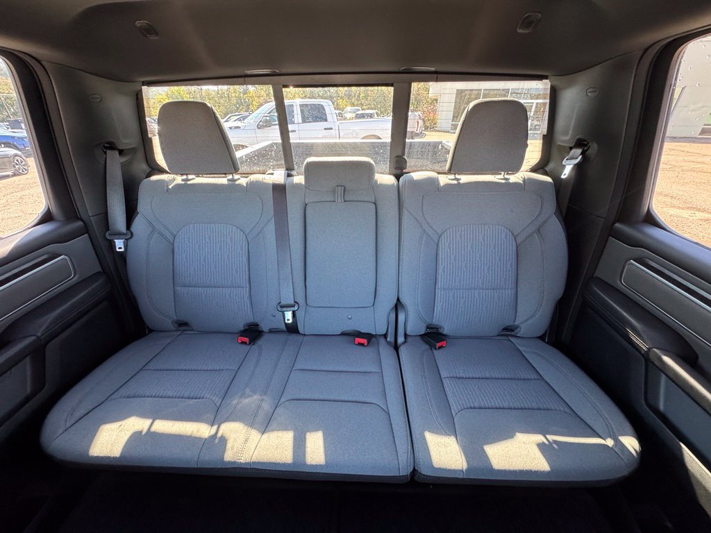Used 2021 RAM 1500 Big Horn AWD/4WD image 10