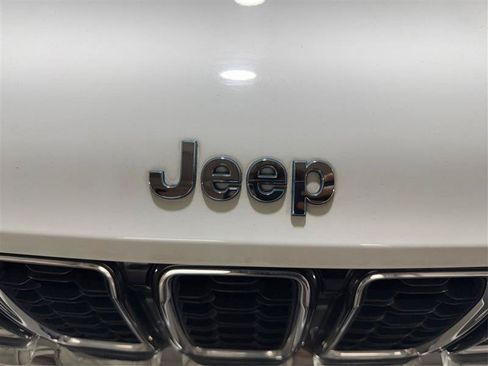 Used 2023 Jeep Grand Cherokee 4WD 4xe image 25