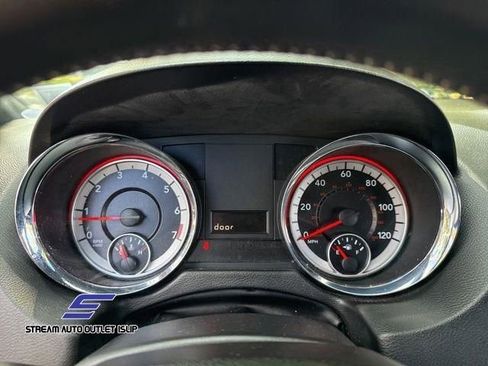 Used 2019 Dodge Grand Caravan SXT image 43