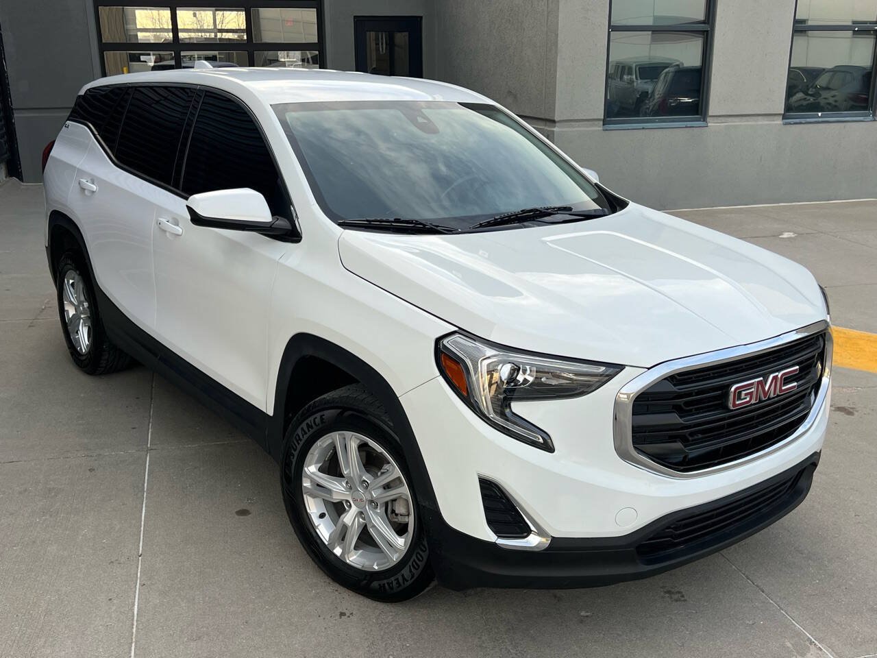 Used 2020 GMC Terrain SLE AWD/4WD image 6