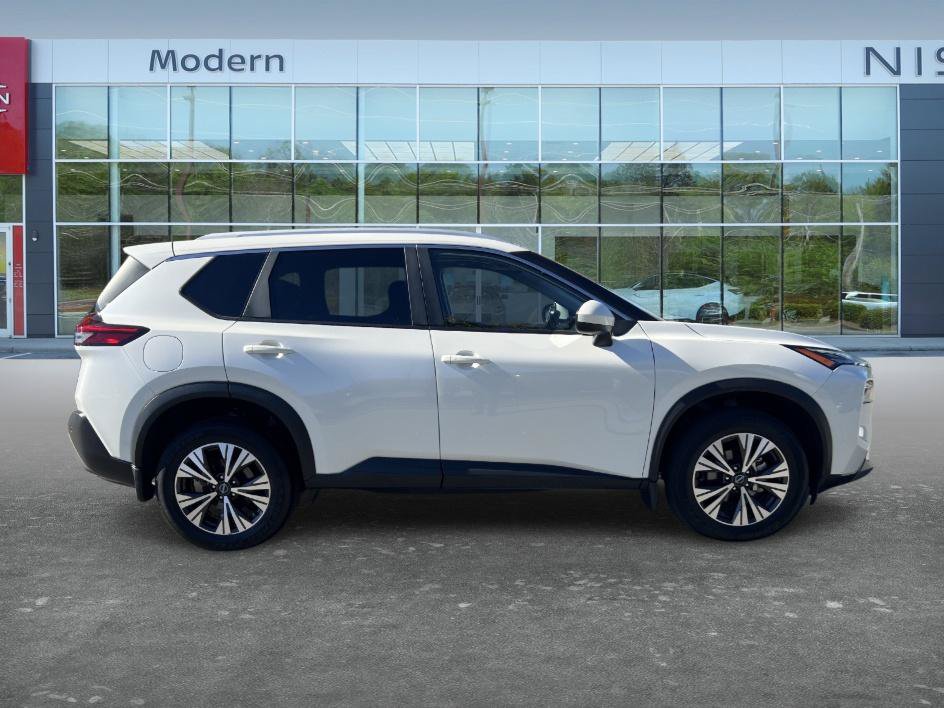 Certified 2023 Nissan Rogue SV w/ SV Premium B Package AWD/4WD image 4