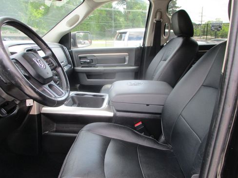 Used 2017 RAM 1500 Big Horn RWD image 13